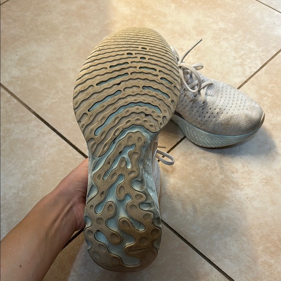 Nike Cream and Pink Athletic Shoes with React Cushioning - Picture 2 of 4